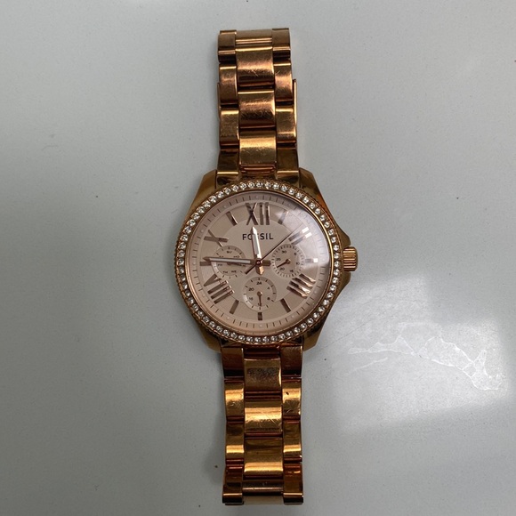 Fossil Watch - Picture 1 of 2